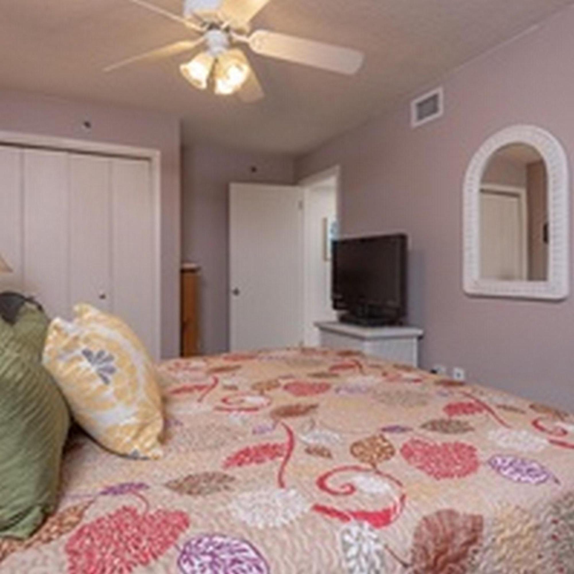 Phoenix VI By Brett Robinson Vacations Orange Beach Room photo